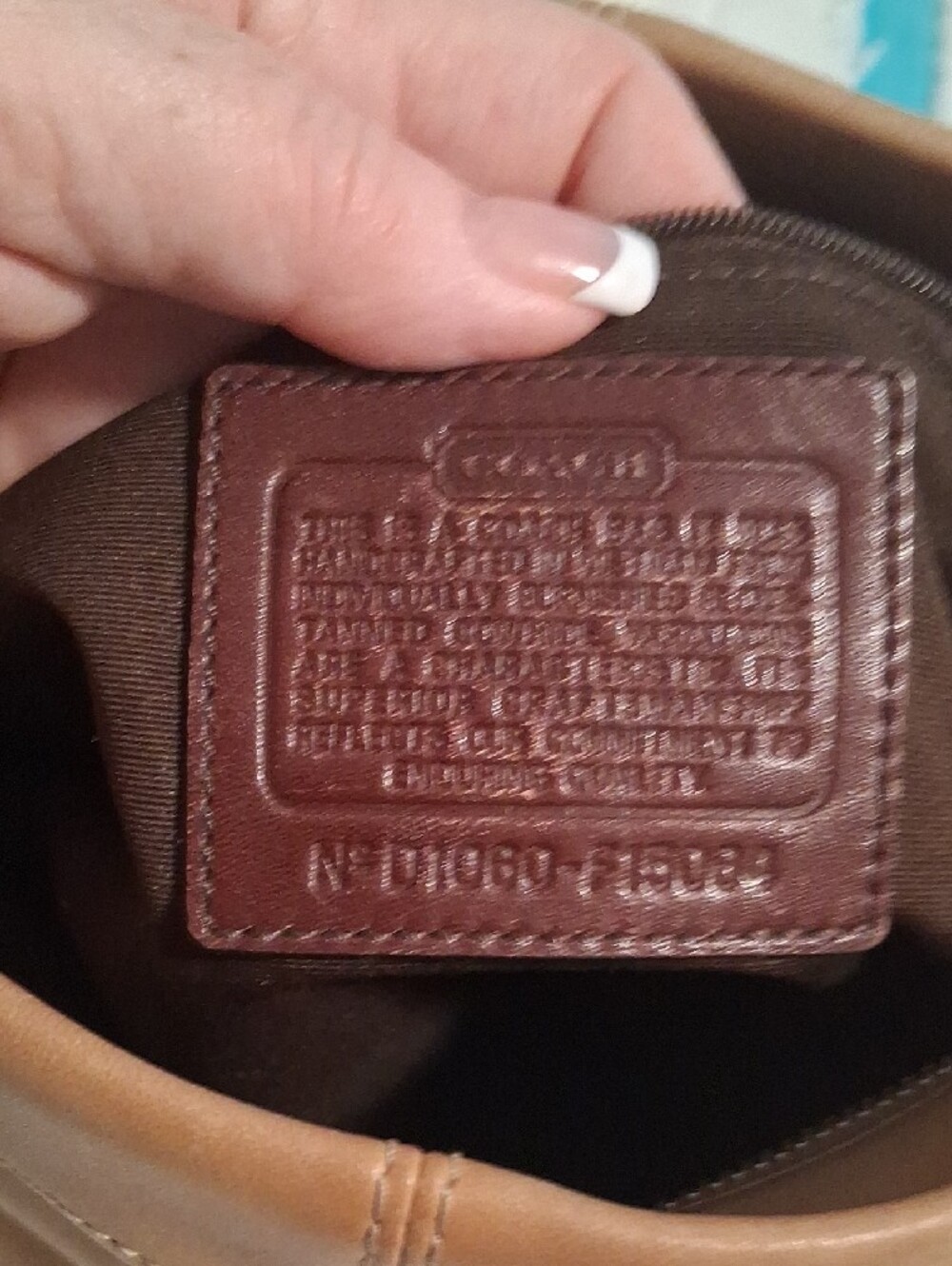 Coach Tan Leather Crossbody Shoulder Bag Authentic.  See All Pics . As Is - Picture 13 of 16
